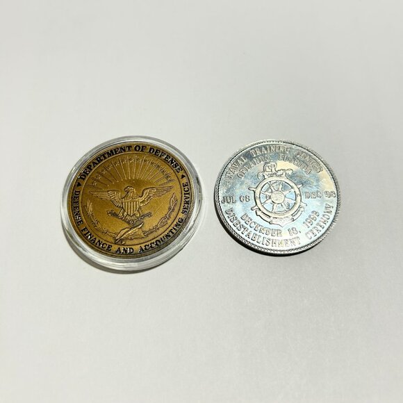 TWO US DEPARTMENT OF DEFENSE, COMMEMORATIVE COINS - Picture 1 of 5